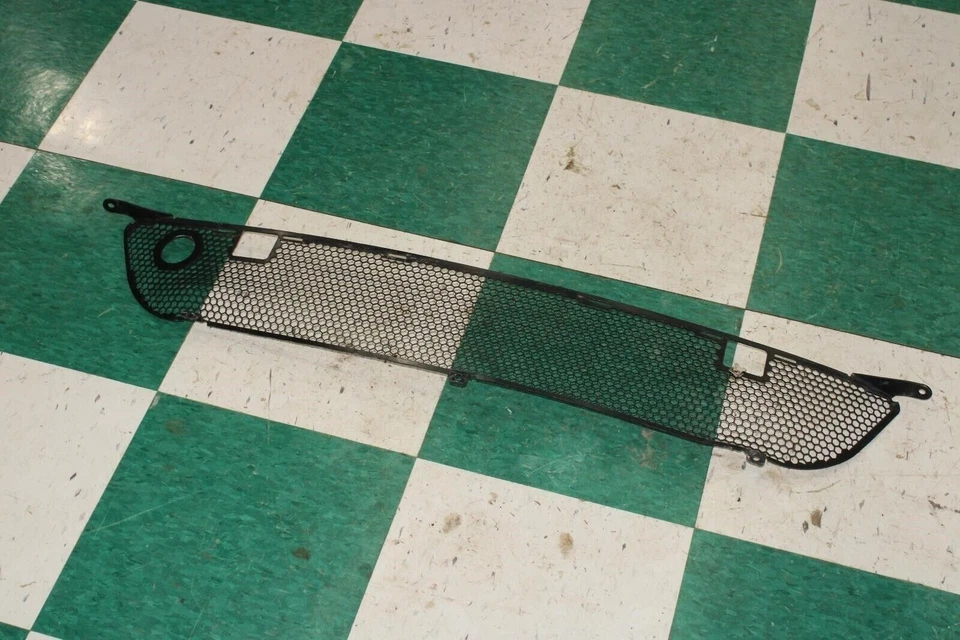 11-17 Aston Martin Vantage Black Front Bumper Lower Grill Grille Panel OEM WTY - Изображение 3 из 4