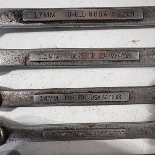 Craftsman 7-Piece Metric Combination Wrench Set 10, 11, 12, 13, 14, 15, 17mm - Picture 4 of 5