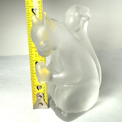 REIJMYRE SWEDEN CRYSTAL HANDMADE ART GLASS FROSTED SQUIRREL VTG 4.5” SOLID - Picture 7 of 8