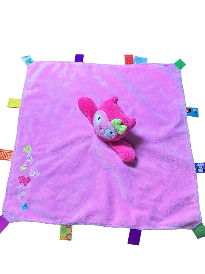 Taggies Hot Rosa Peluche Búho Satinado Lovey Etiquetas Multicolores y Flores Mariposas Foto 2 de 4