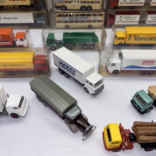 Huge Lot Of WIKING HO 1:87 Vehicles Plus 6 #1150 Parking Halls!! - Picture 10 of 15