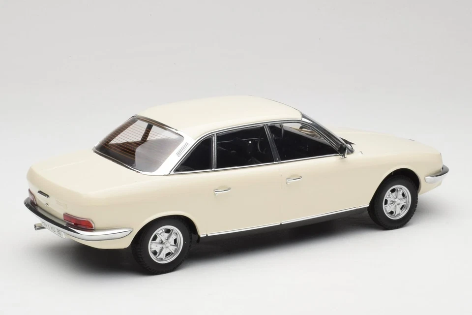 151015406 NSU Ro80 White Minichamps 1/18 - Immagine 2 di 4