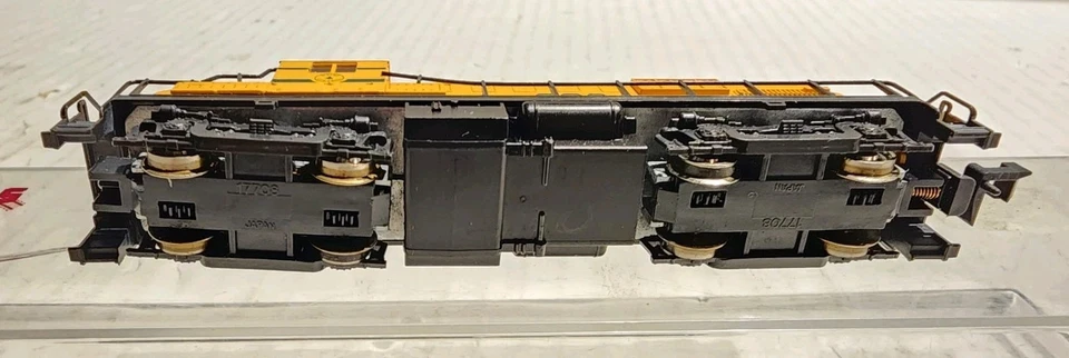 Atlas Kato N Scale RS-11 Diesel Engine Maine Central #802 - Image 3 of 4