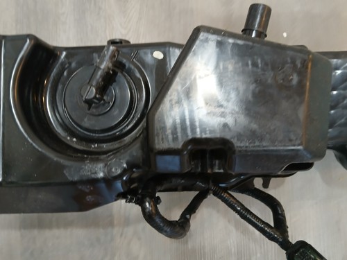 Genuine GM Reservoir 87867197 NOT SURE IF I LISTED THIS CORECTILY/PARTS/REPAIR - Bild 20 von 21