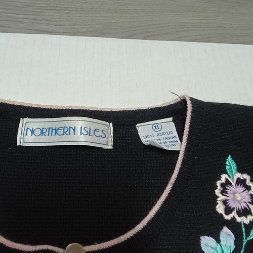 Vintage Northern Isles Black Cardigan Embroidered Floral Sweater XL - Picture 4 of 8