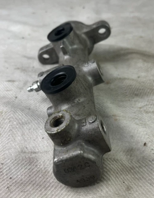 Cilindro maestro de freno OEM 10-2862 Reman se adapta; Ford Ranger 2002-2006 Foto 4 de 4