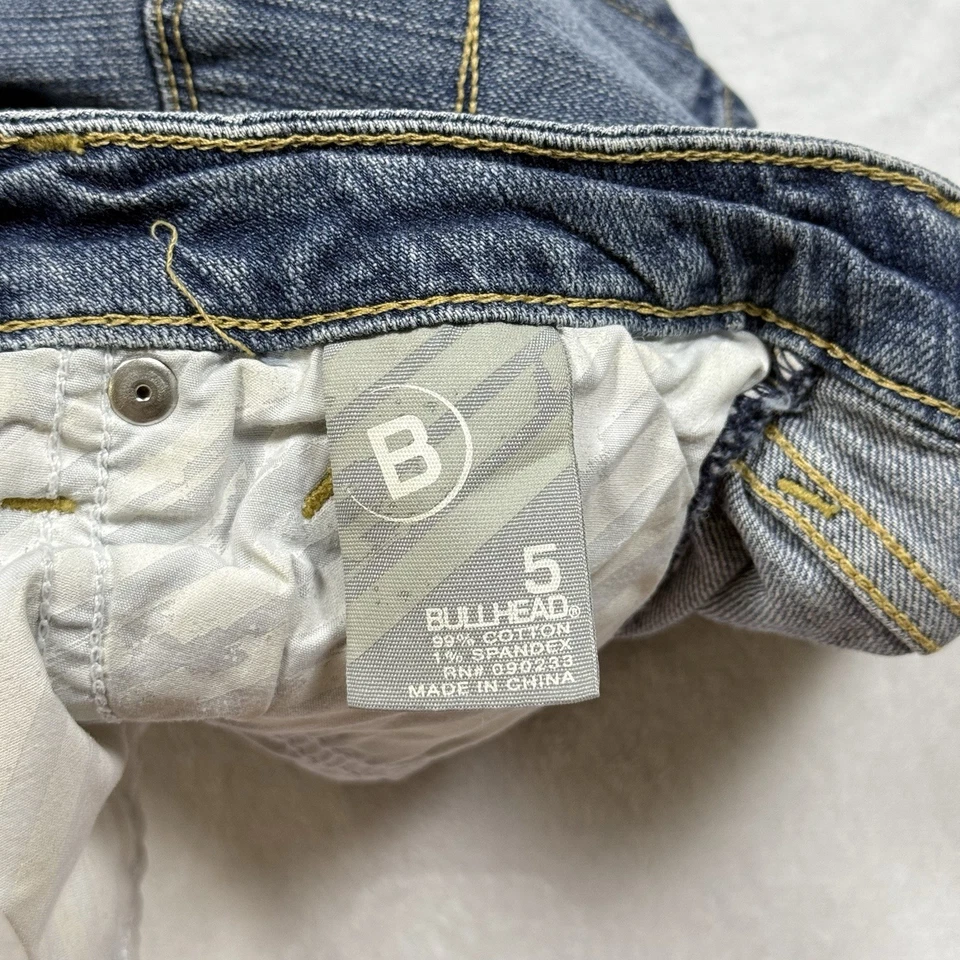 Shorts Bullhead 5 corte jeans franja lavagem média cintura baixa verão Califórnia - Imagem 3 de 4