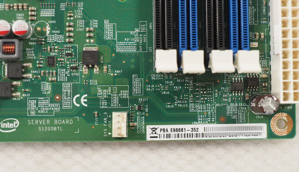 Intel E98681-352 S1200BTL LGA 1155 Server Motherboard. No I/O Shield - Image 3 of 4