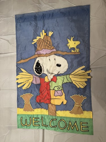 Snoopy Woodstock Peanuts Fall Welcome Garden Flag Scarecrow Halloween