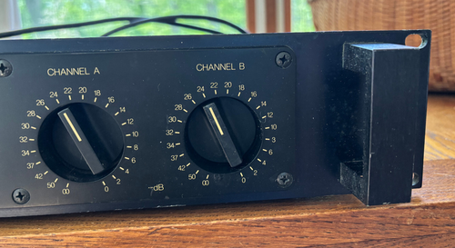 YAMAHA P2050 Natural Sound Power Amplifier – Tested Working - Picture 4 of 12