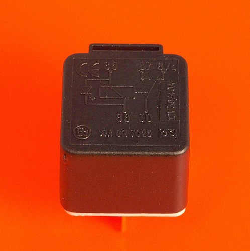 High Quality 12V 30 Amp 5 Pin Relay With Diode Used in Many Morgan Cars Roadster - Picture 4 of 6