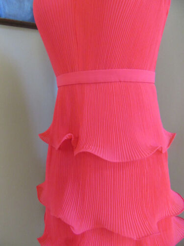 Vestido plisado Ienna para Mac Duggal rojo en niveles talla 6 - Imagen 6 de 8