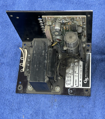 USED - SOLA / HEAVI DUTY 83-05-260-2 5VDC POWER SUPPLY (A-25UP) - Picture 1 of 5