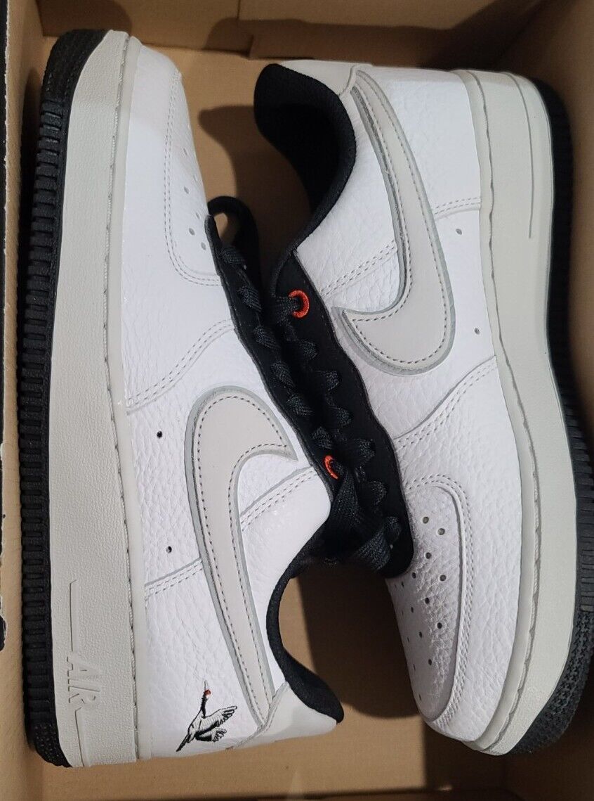 Men's Size 6 Nike Air Force 1 '07 LX Shoes 'Crane' White Men's Size 6 Nike Air Force 1 '07 LX Shoes 'Crane' White