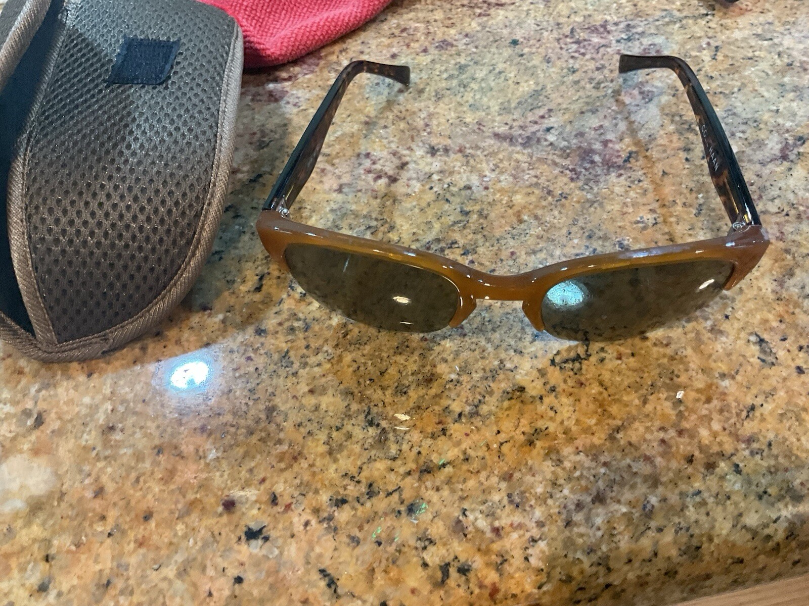 Picture 1 of 4