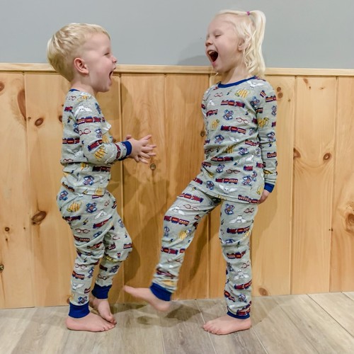 Harry Potter Owl Train Boy / Girl 2-Piece Grey Cotton Pajama Set NWT Pick Size - Picture 2 of 3