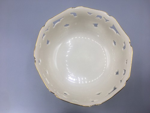 Porcelain China Barrington Collection Pierced 8" Round Bowl Floral Pink Lenox - Picture 7 of 12