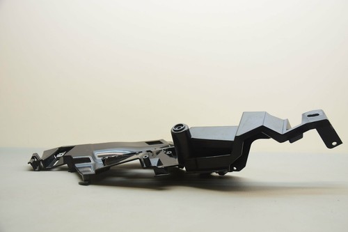 LAND ROVER EVOQUE L551 Rear Left Bumper Mounting Bracket OEM K8D2-17B931-A - Foto 2 di 11