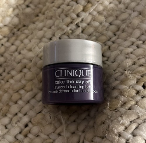 Clinique Take The Day Off Charcoal Cleansing Balm 15ml Travel Size - Picture 2 of 3