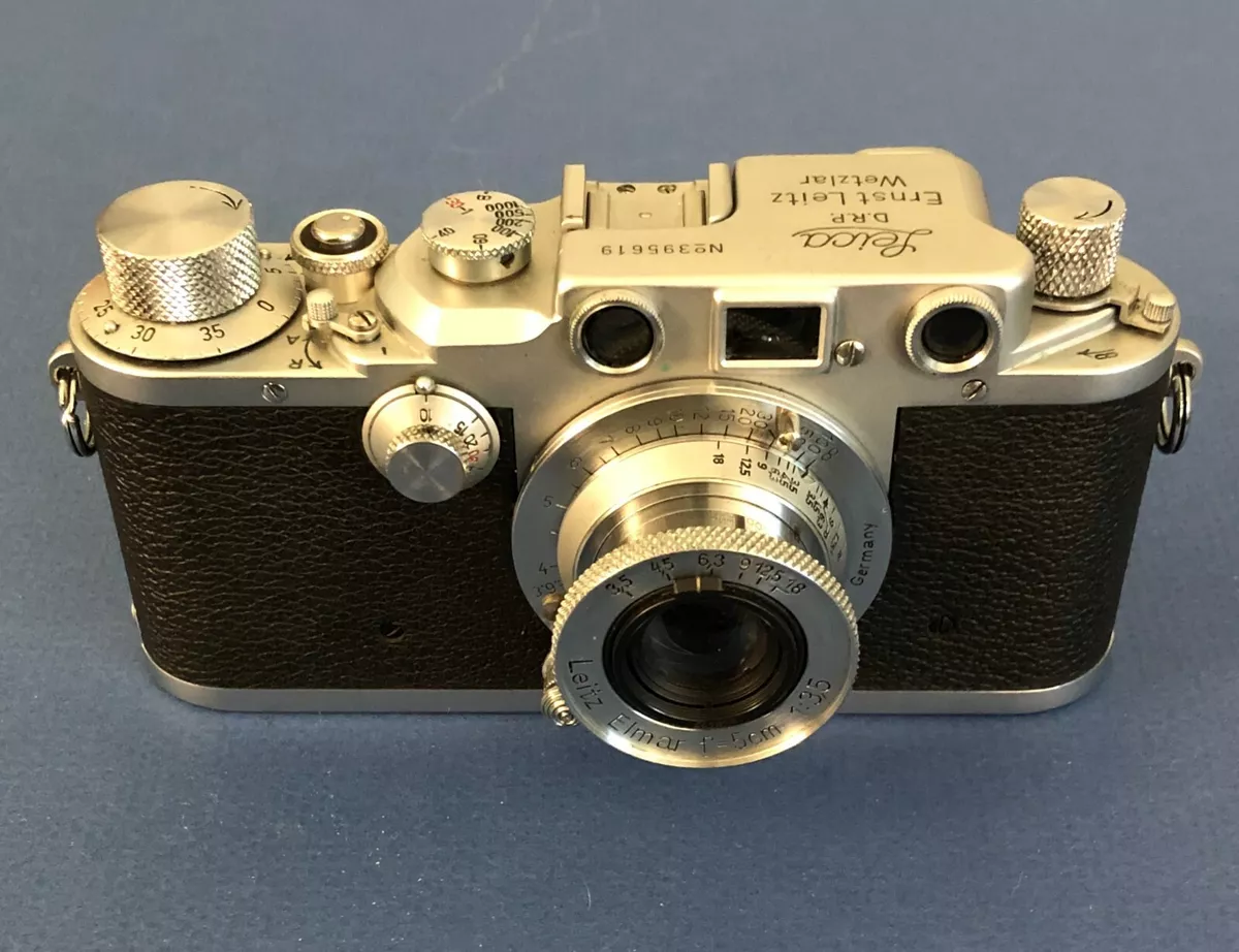 Vintage Leica D.R.P. Ernst Leitz Wetzlar 35MM Rangefinder Camera. Original  Case.