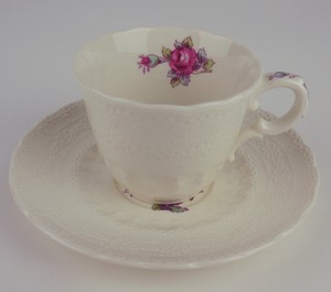 Demitasse-Cup-Saucer-Copeland-Spode-039-s-Jewel-Billinglsey-Rose-vintage-England