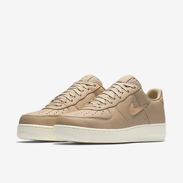 Nike Air Force 1 Retro PRM Mushroom Sail 941912 200 Size 11 Nike Air Force 1 Retro PRM Mushroom Sail 941912 200 Size 11