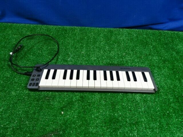 M-Audio Keystation Mini 32 32-key Portable USB Keyboard Controller