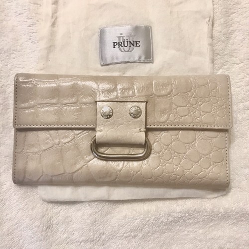 Prune - Leather Handbag and Wallet - Nude Embossed Croc Pattern - Picture 10 of 12