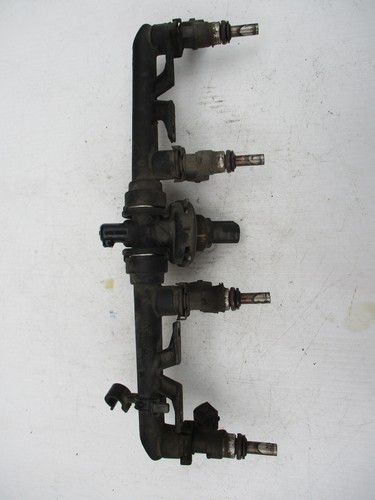 Parting out 2009 BMW K1300GT OEM fuel injection injectors system - Picture 2 of 2