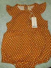 Quincy Mae Organic 12-18M Short Romper With Pockets. New