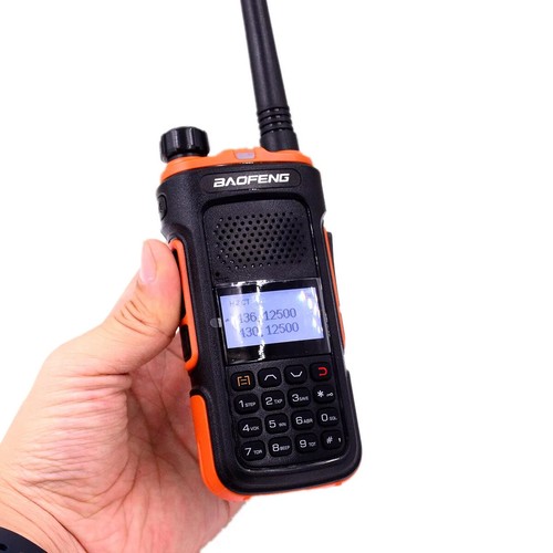 BAOFENG UV10 Walkie Talkie LCD Screen Keyboard USB C Port Flashlight FM Radio - Picture 5 of 16