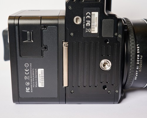 Phase One XF IQ3 Trichromatic 100MP with Schneider AF 80mm f2.8 LS Lens - Picture 8 of 10