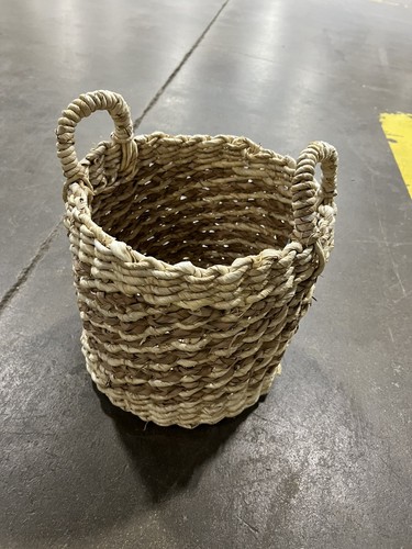 Tea Stained Basket Honey-Can-Do STO-07880 11” X 11” With Handles. Seagrass Maize - Picture 3 of 3