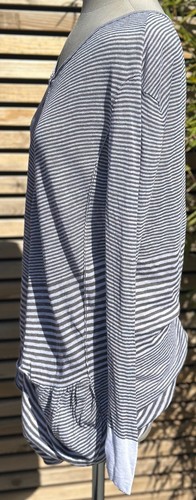Oska Dark Grey / White Stripe Linen Knit Lagenlook Top Labelled Size Regular - Picture 2 of 8