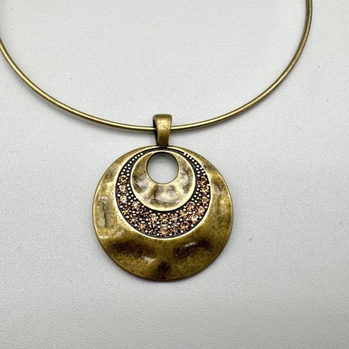 Lia Sophia Necklace Hammered Brass Tone Pendant Champagne Crystals 12" Collar - 第 11/16 張圖片
