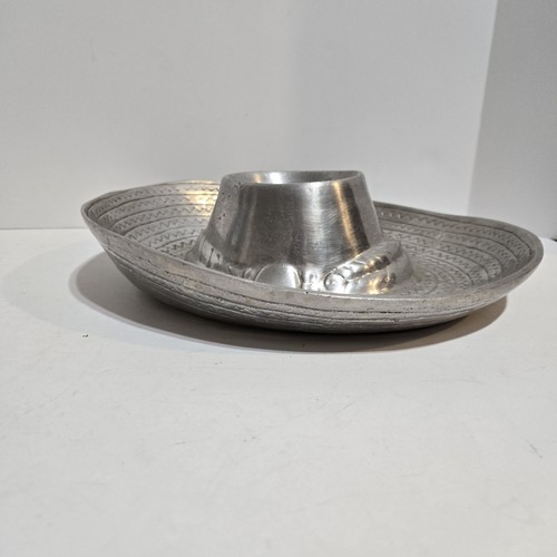 Servizio piatti Sombrero vintage in fusione di alluminio 11" x 12" x 3" marcato 816 - Foto 2 di 6