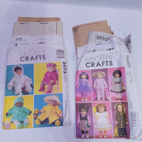 17 Packs Of Assorted clothes patterns Fits 18" Dolls McCalls Crafts Butterick - Picture 12 of 16