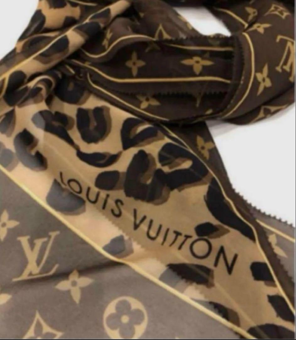Louis Vuitton Monogram Leopard Silk Echarpe Excellent Used No Box