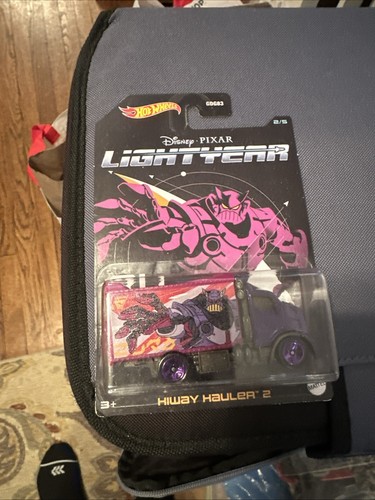 Hot Wheels 1/64 Diecast Disney Pixar Lightyear Purple Hiway Hauler 2