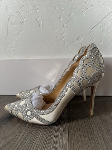 Badgley Mischka Women Rouge Rhinestone Crystal Pumps Stiletto Heel Sz 7.5 MINT - Picture 3 of 10