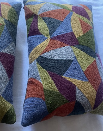 Pillows Couch Crate&Barrel Geometric Design 12"x18" Multicolor Great Looking - Bild 3 von 11