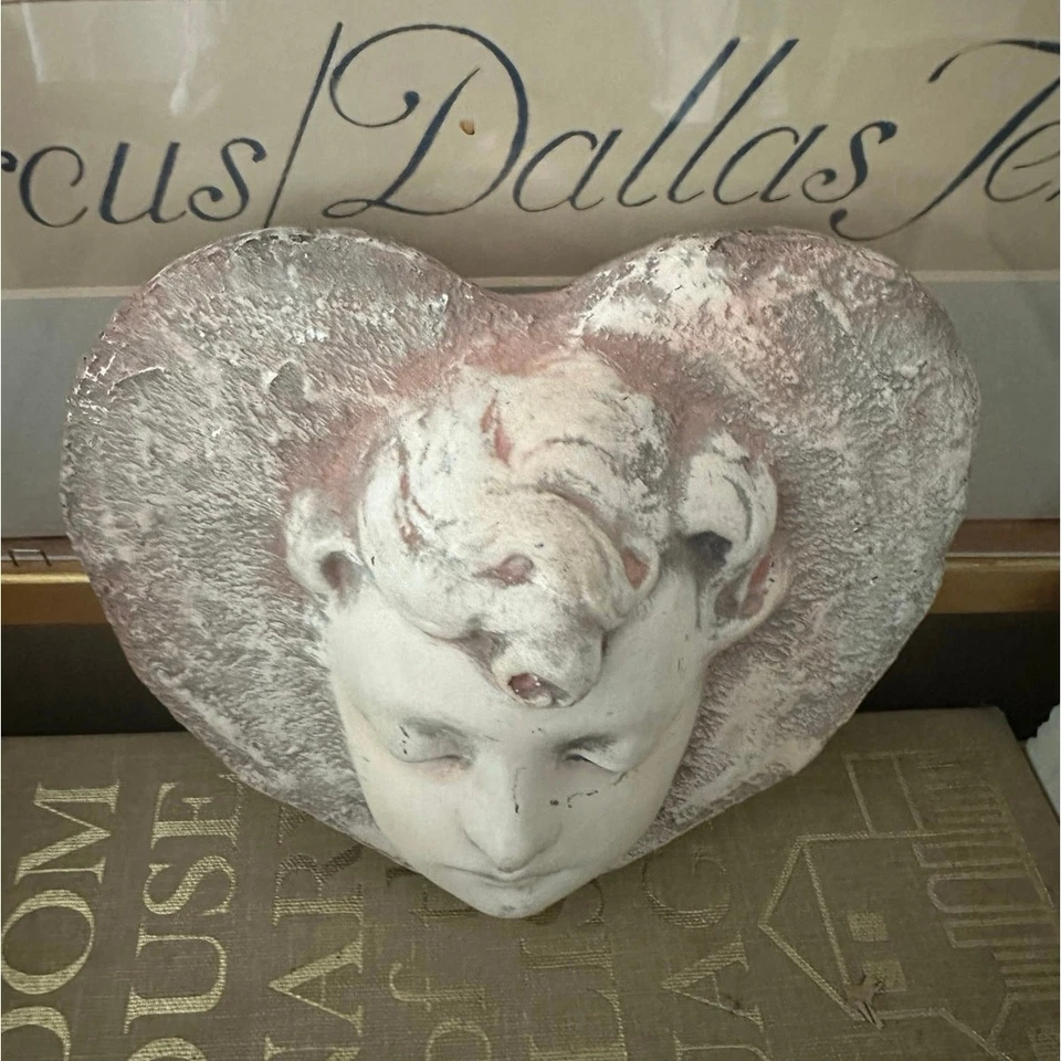 "Escultura en forma de corazón cara de ángel vintage montaje en pared placa estilo antiguo 7""" Foto 2 de 4