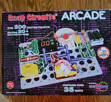 Snap Circuits Arcade Electronics Learning Kit 200 Projects 35 Parts Age 8 