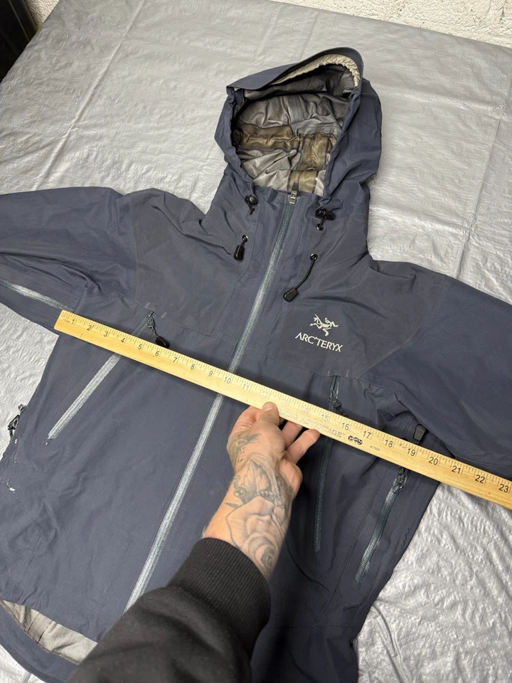 Chaqueta impermeable de colección Arc'teryx Beta AR Goretex para mujer talla M años 2000 Foto 2 de 4