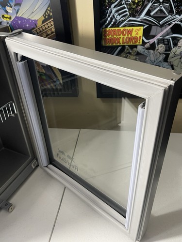 Red Bull Mini Fridge Eco Baby Cooler LED 0.62 cu Ft. NEW - Picture 4 of 13