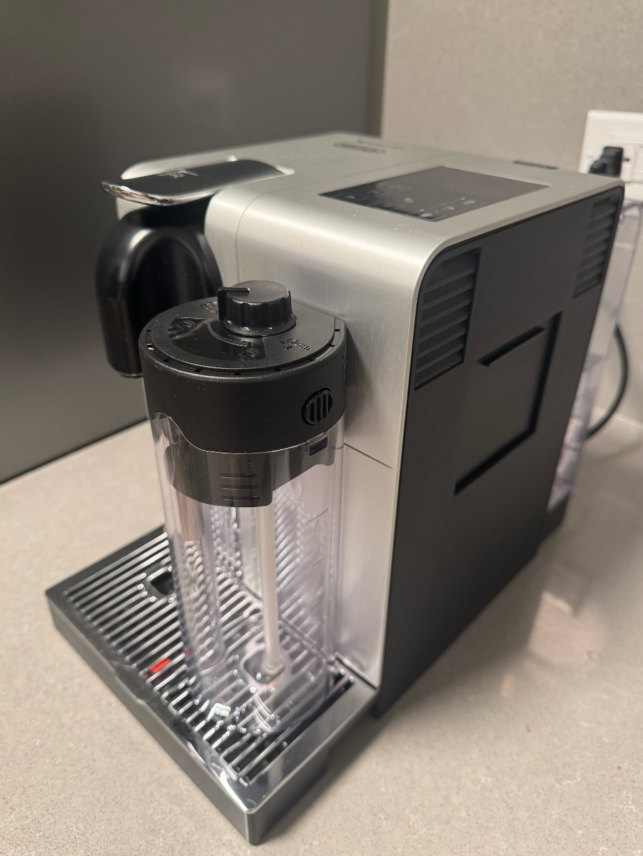 新品 ネスプレッソ ラティシマ・プロ シルバー F456PR Nespresso Amazon | ネスプレッソ ラティシマ・プロ F456PR | Nespresso