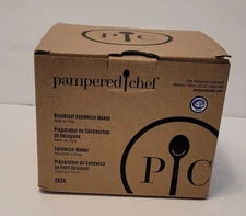 Pampered Chef Breakfast Sandwich Maker- NEW IN BOX- Ceramic White 2634