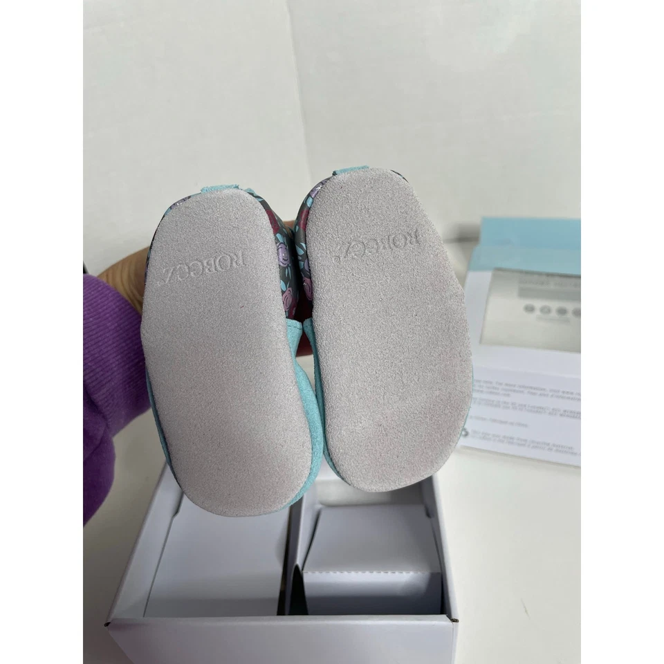 NUEVO Mocasines de Cuero Robeez 0-6 Mo Flores Florales Turquesa  Foto 4 de 4