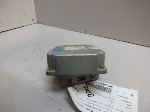 05 06 07 2005 2006 NISSAN XTERRA TRANSFER CASE CONTROL MODULE 33084 EA30B #301C - Picture 5 of 8