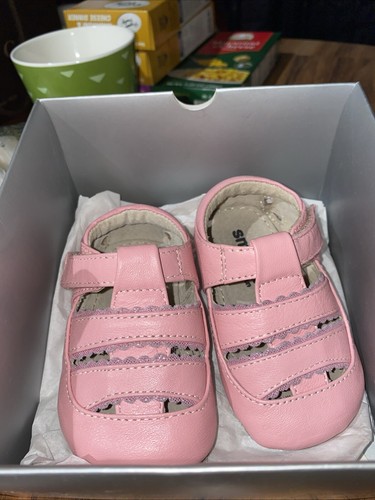 See Kai Run Shoe (Brook) Pink Fisherman Sandal W/ Scallop Detail SZ 6-9 Month